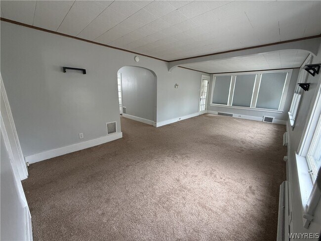 Building Photo - 1035 Oliver St