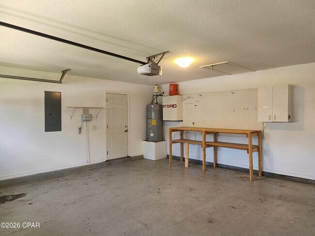 Building Photo - 226 Summerwood Dr