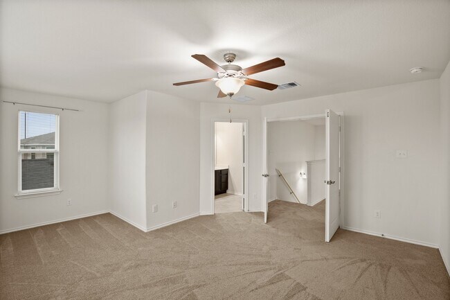 Building Photo - Large Two Story Home Only Minutes From Aus...
