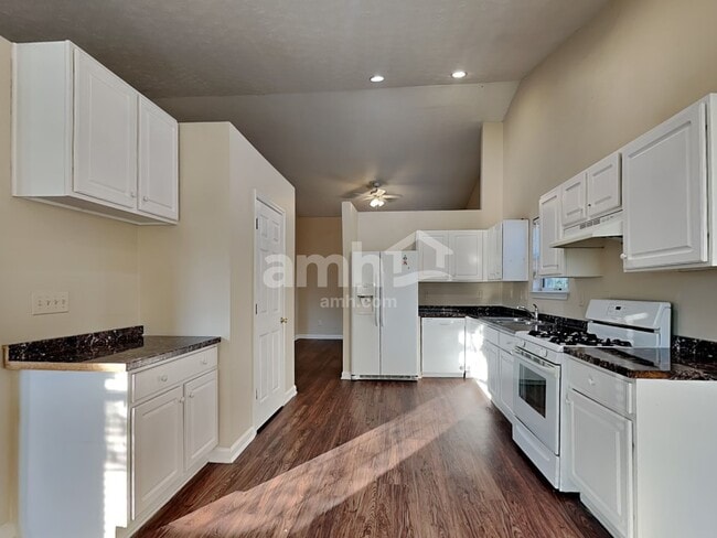 Building Photo - 536 Sydney Walk Ln