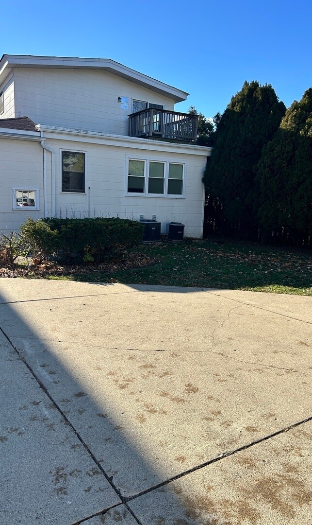 Building Photo - 461 N Northwest Hwy