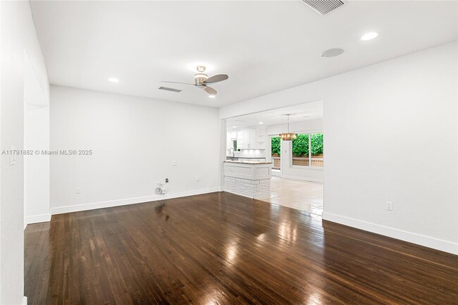 Building Photo - 3505 Crystal View Ct