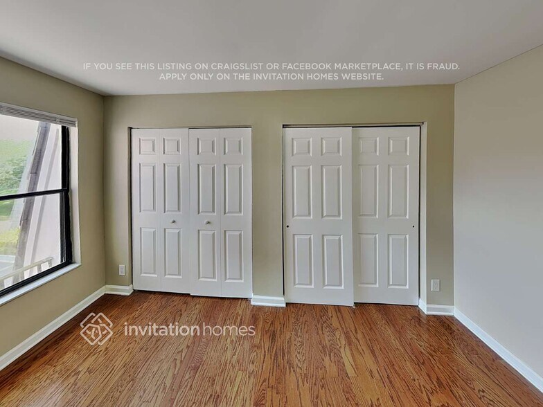 Building Photo - 7789 Courtyard Run W