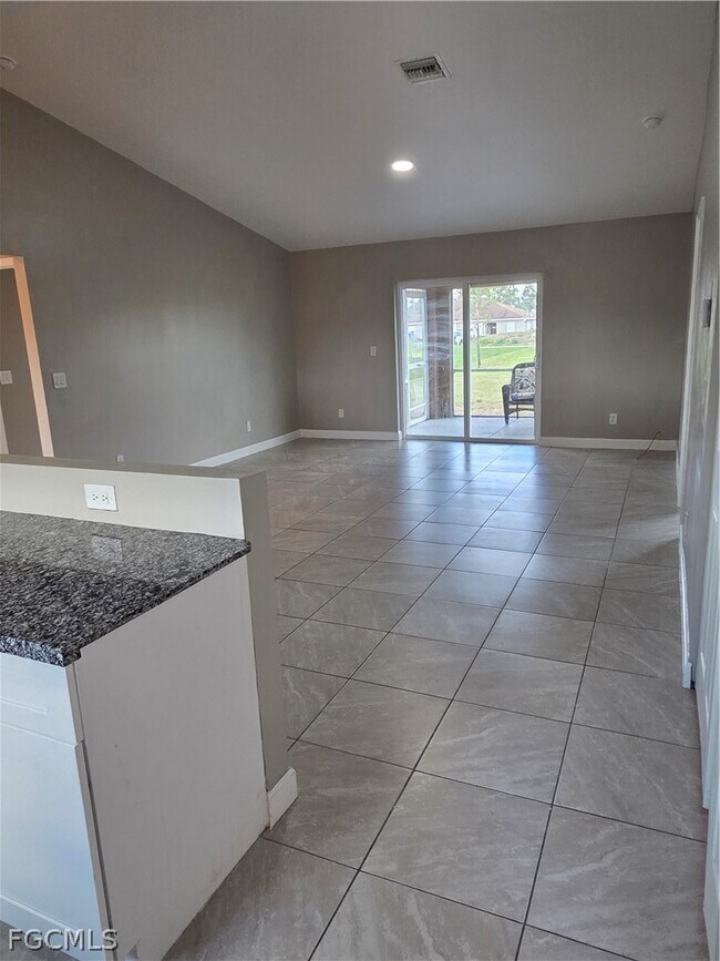 Building Photo - 1117 Gordon Ave S