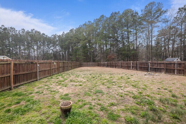 Building Photo - 202 Fairmount Way