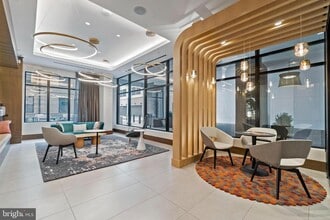 Building Photo - 925 N Fairfax St