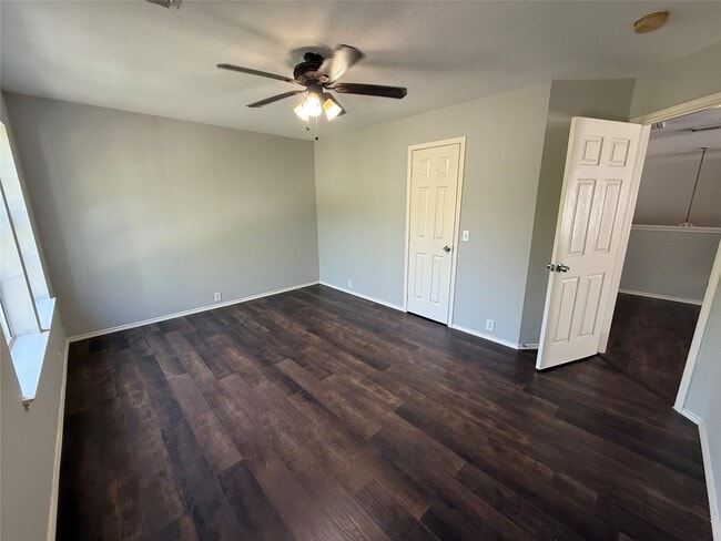 Building Photo - 4822 Russet Trail Ct