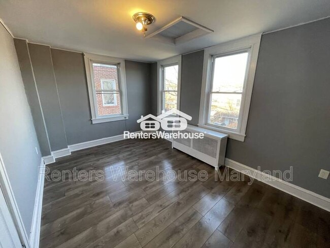 Building Photo - 3400 Dudley Ave