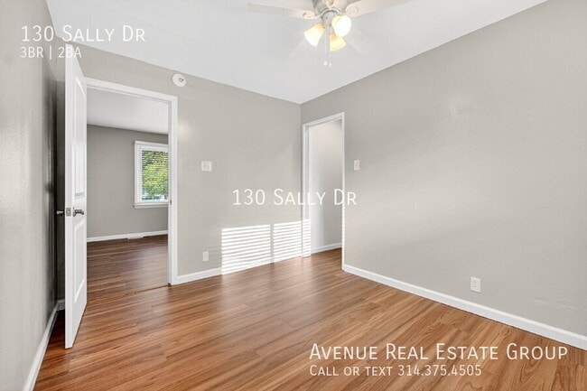 Building Photo - 130 Sally Dr