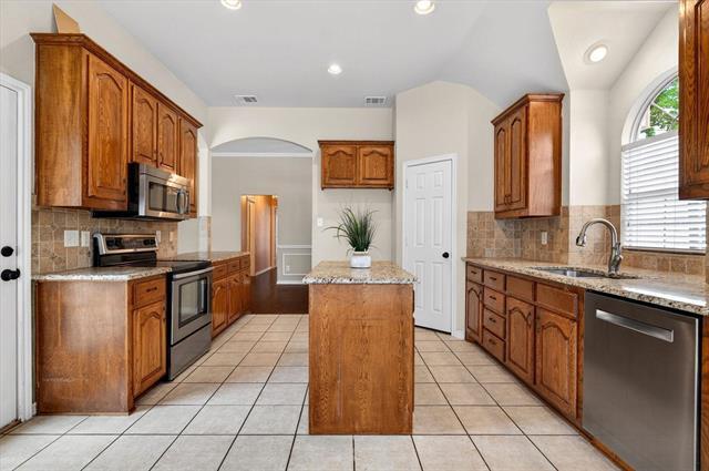 Building Photo - 3004 Teal Ln