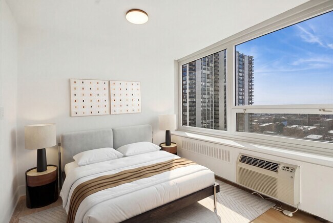 Building Photo - 88 W Schiller St