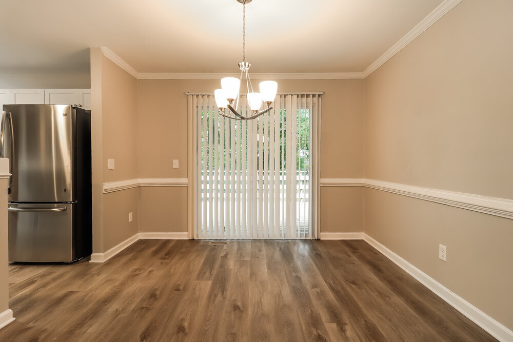 Building Photo - 3373 Heatherwood Ln SW