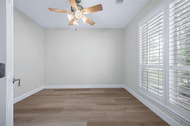 Building Photo - 4033 Canyon Glen Cir