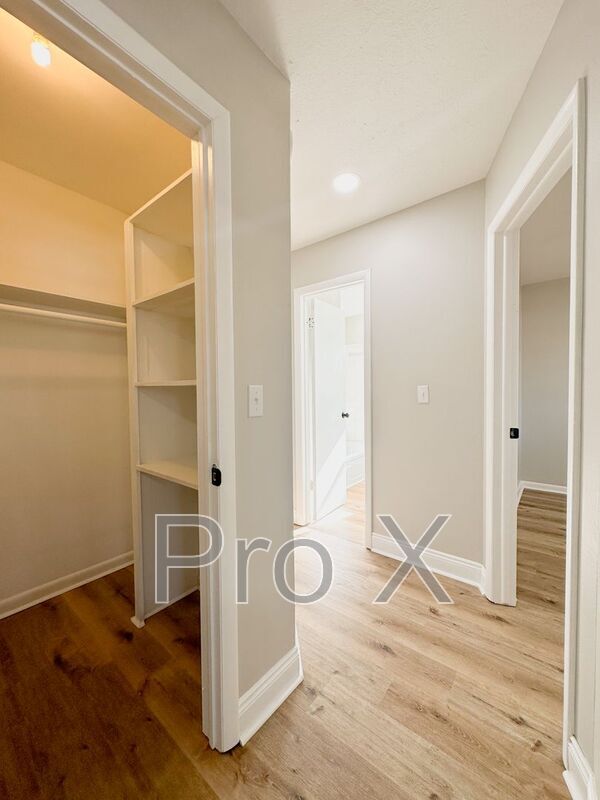 Building Photo - 2216 S Clover Dr