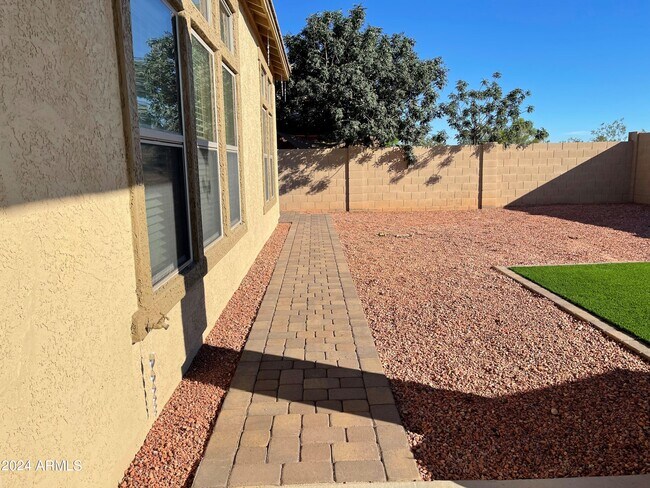 Building Photo - 25774 N Desert Mesa Dr