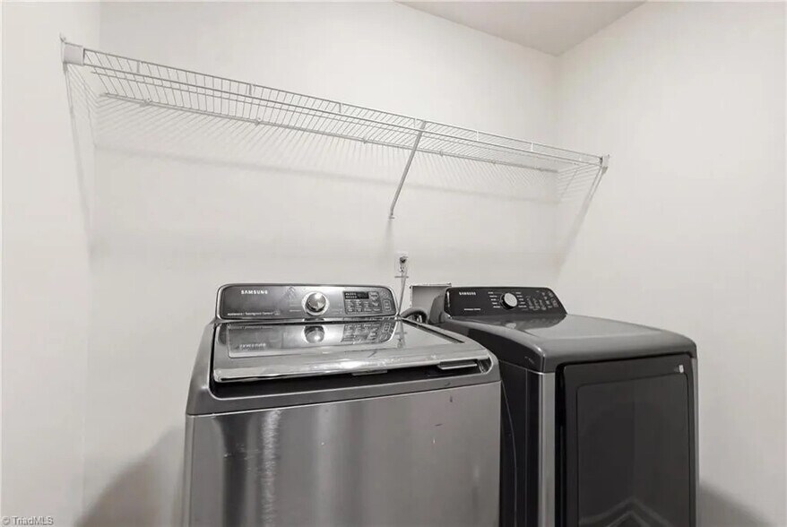 Building Photo - Room in House on Ransom Trace Ct
