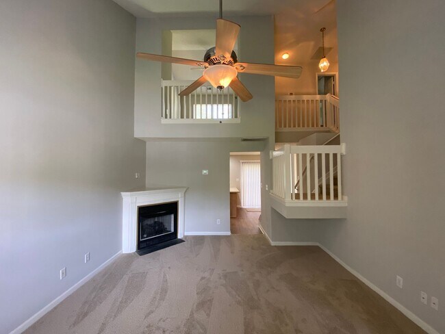 Building Photo - 3006 Kensington Pl
