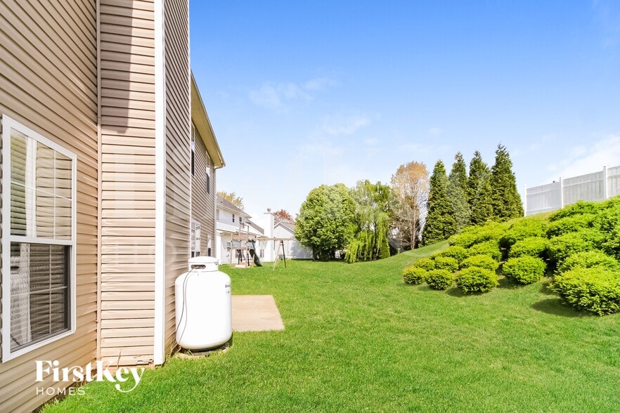 Building Photo - 791 Pecan Ridge Cir