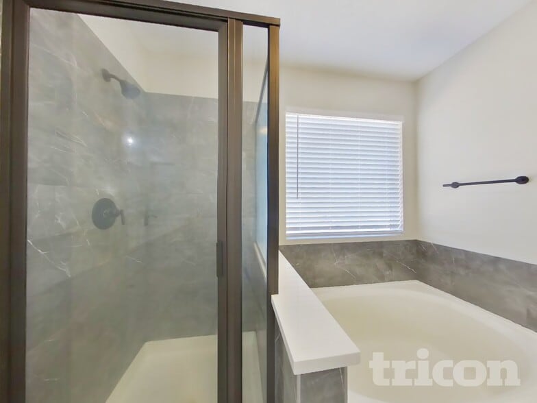 Building Photo - 6915 Eastford Pl NW