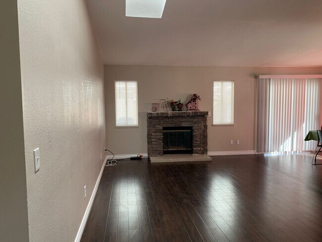 Building Photo - 16185 Tawney Ridge Ln
