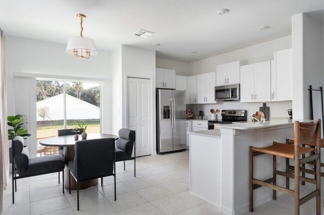 Building Photo - 38256 Fallstone Way