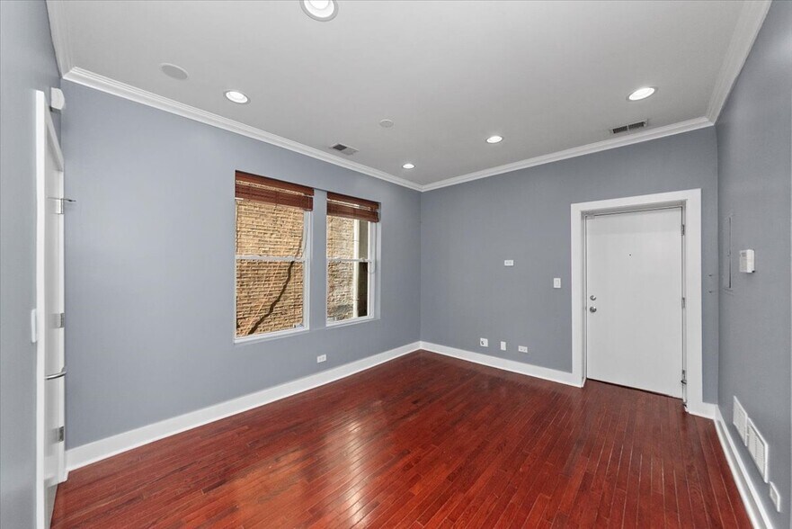 Building Photo - 2052 N Campbell Ave