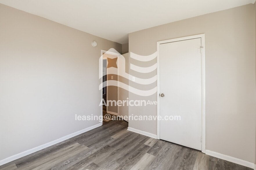 Building Photo - 662 Pennsylvania St