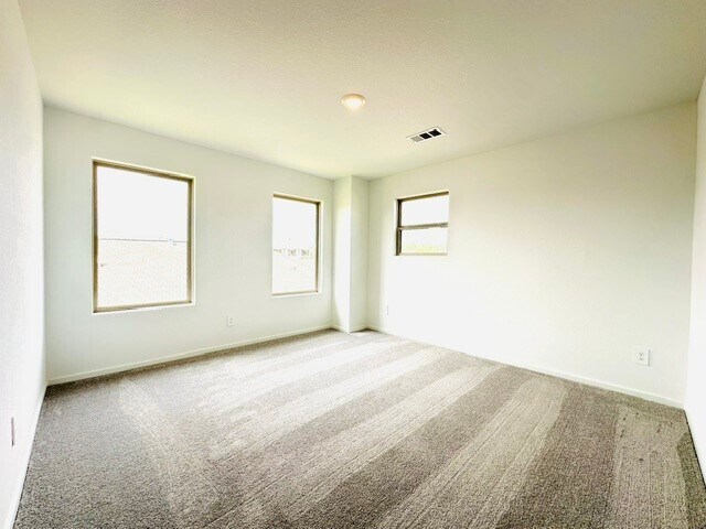 Building Photo - 2711 Pheasant Hl Ct