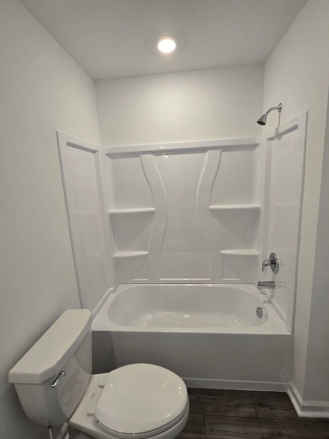 Building Photo - 3 bedroom 2.5 Bath in Tara Baywood