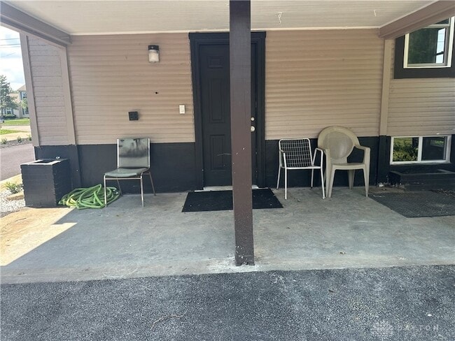 Building Photo - 2520 Harshman Rd