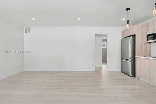 Building Photo - 55 SW 13th St