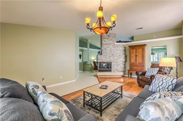 Building Photo - 3625 Silver Brook St