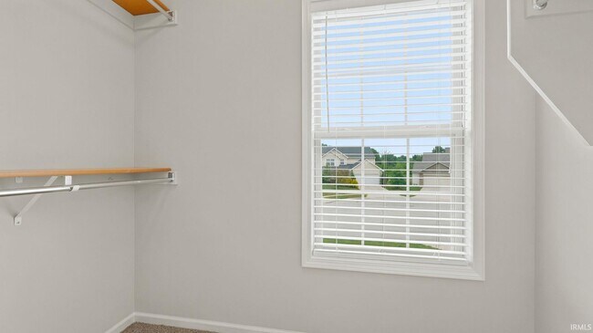 Building Photo - 422 Heyford Ct