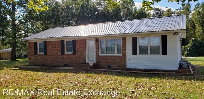 Primary Photo - 2 br, 2 bath House - 946 Warwick Mill Road