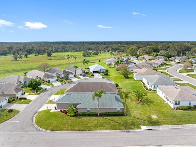 Building Photo - 3063 Westmoreland Dr