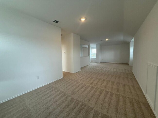 Building Photo - 203 Herald Dr