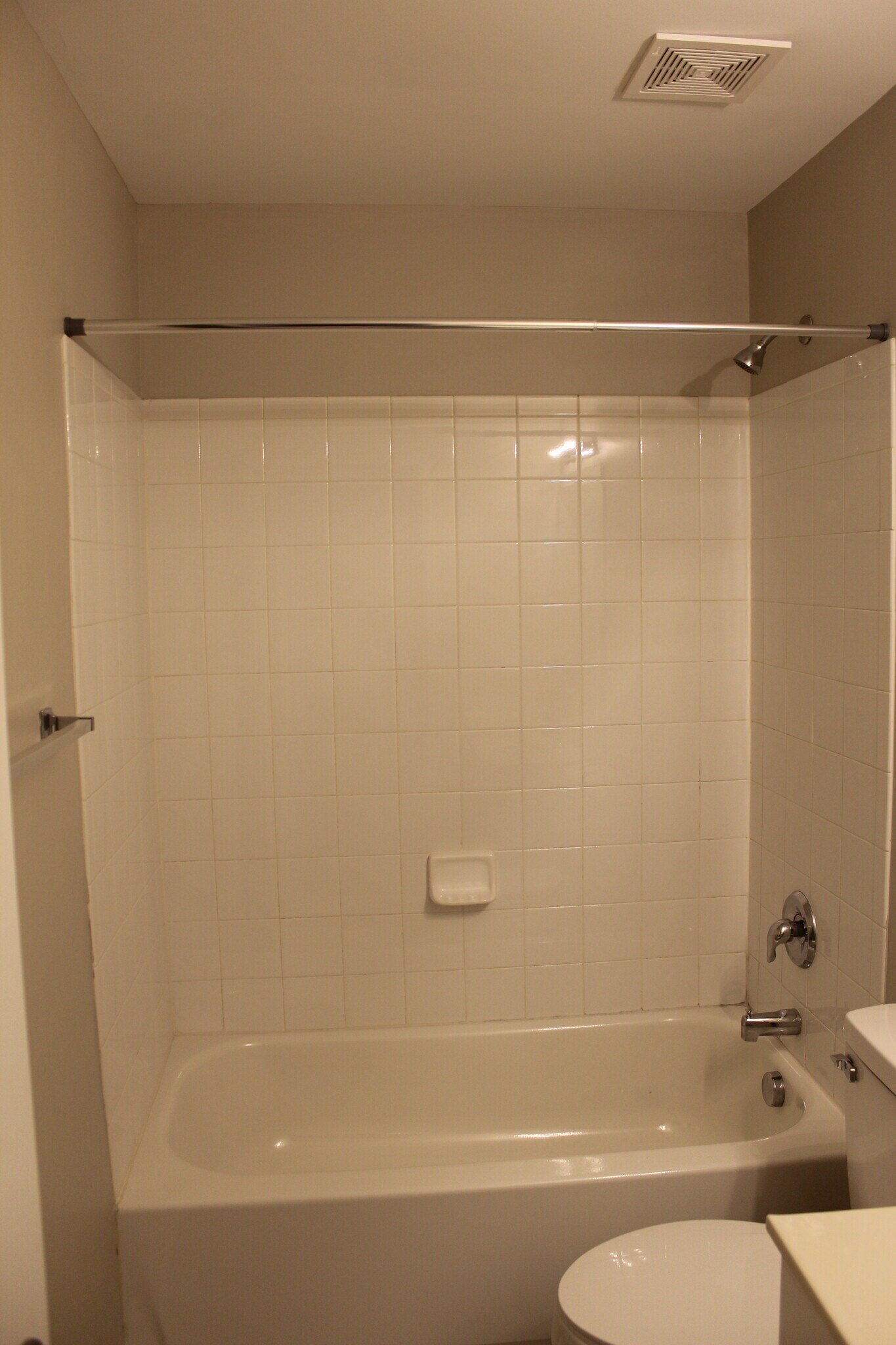Building Photo - 749 Swan Neck Ln