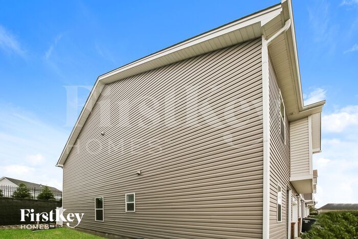 Building Photo - 10720 Rivergate Dr NW