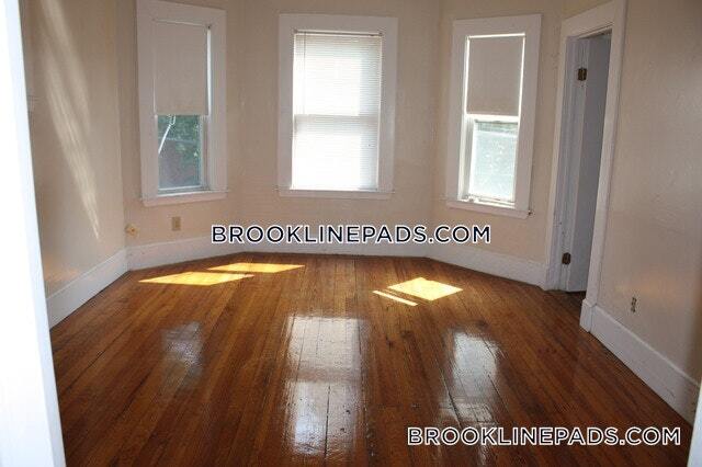 Building Photo - 123 Brook St