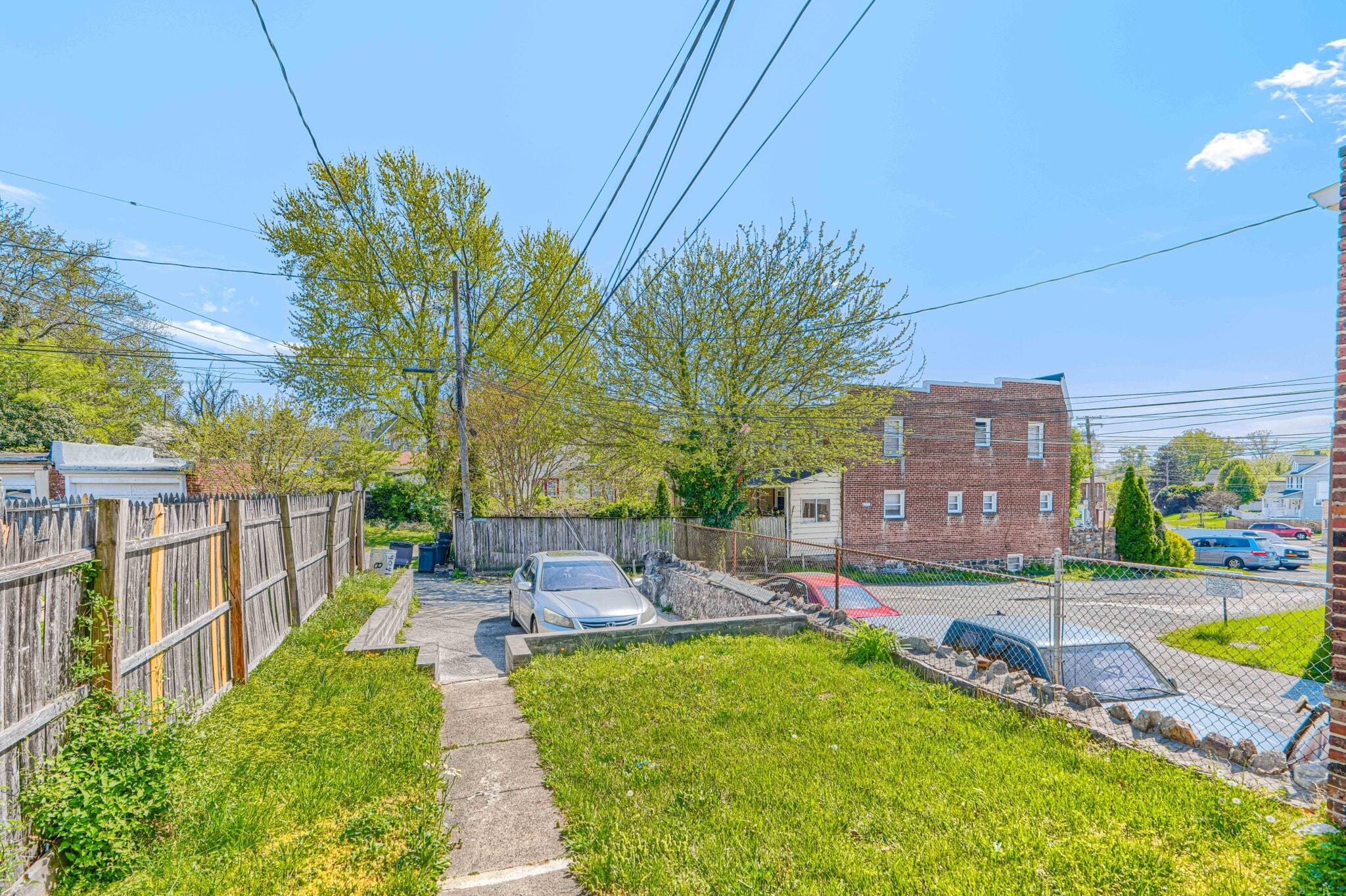 Building Photo - 4041 Wilkens Ave