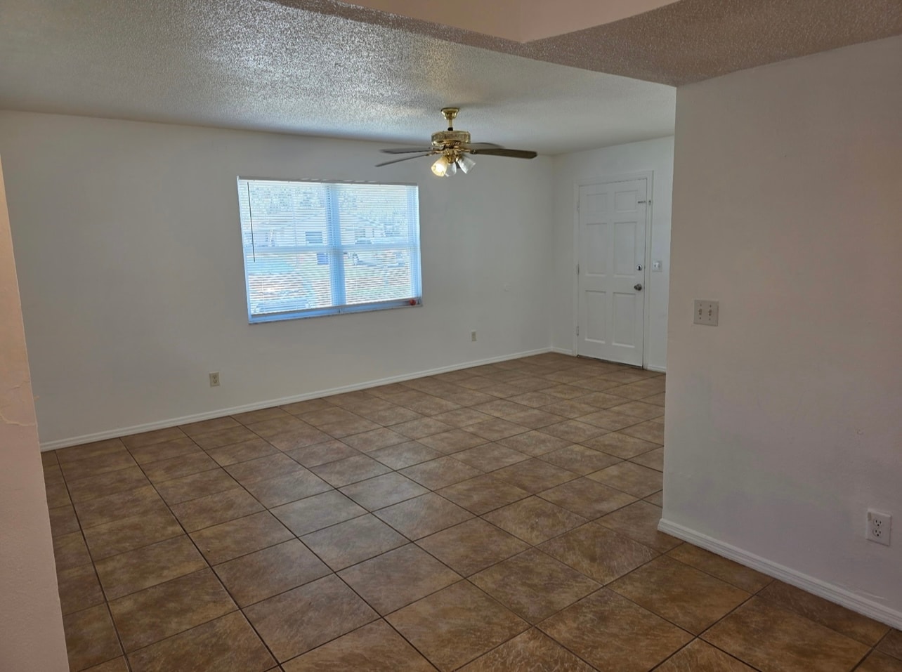 Building Photo - 3004 Oaklawn Ave