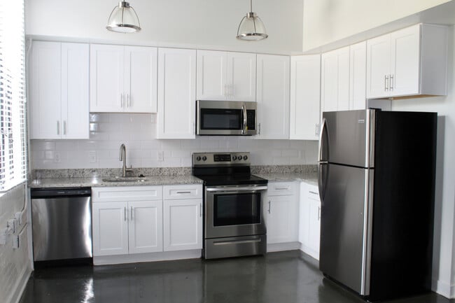 Building Photo - Culpeper Lofts - Building B