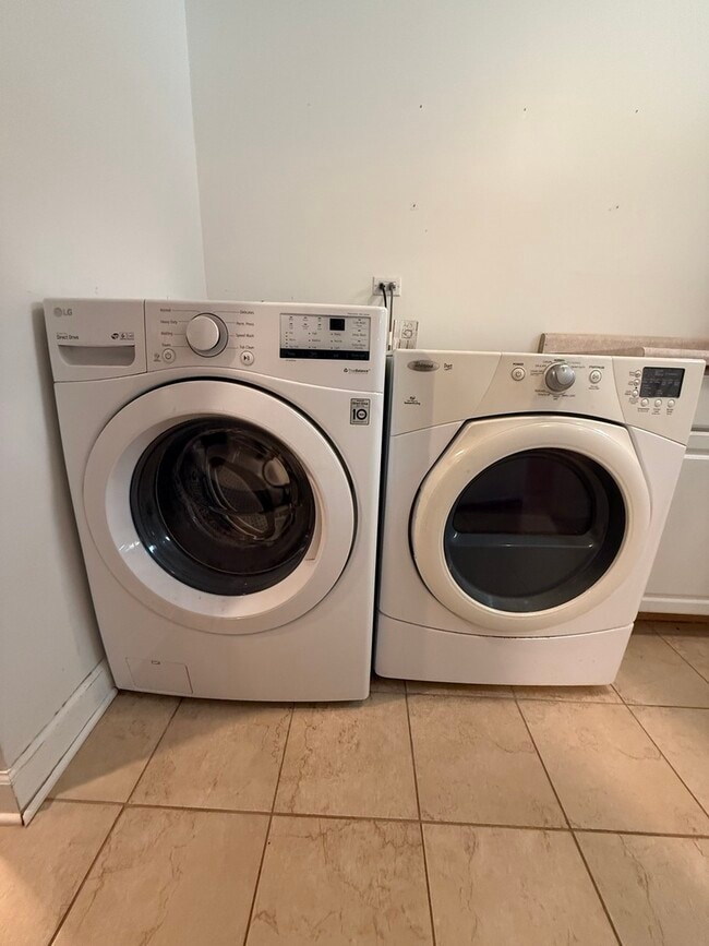 Building Photo - 4049 W 89th Pl