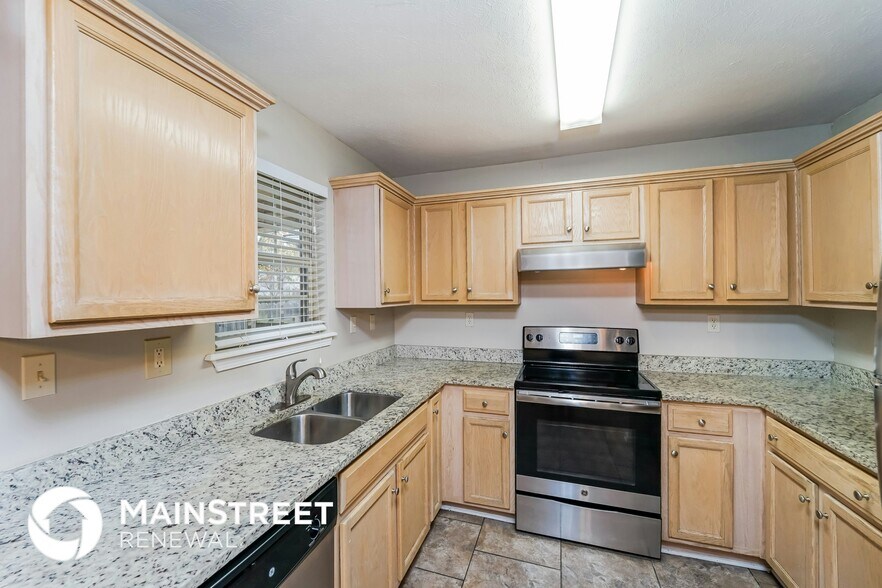 Building Photo - 11116 Meadow Chase Ct