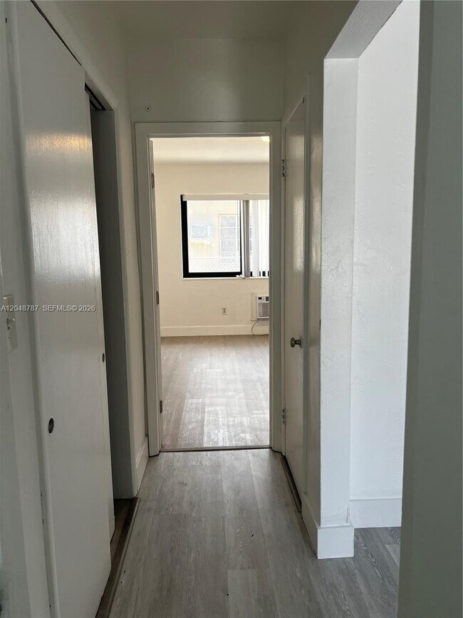 Building Photo - 811 81st St