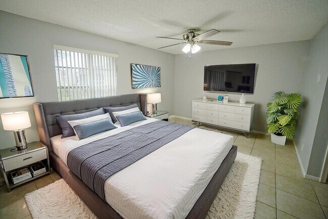 Building Photo - 2828 Casita Way