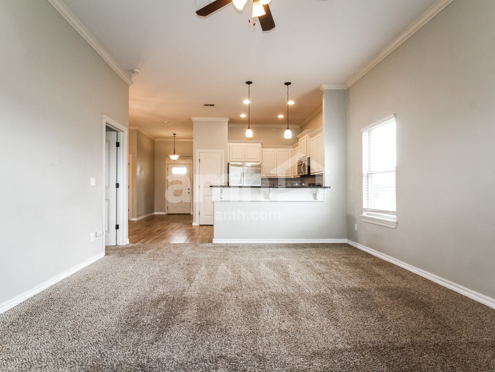 Building Photo - 14500 Sylena Way