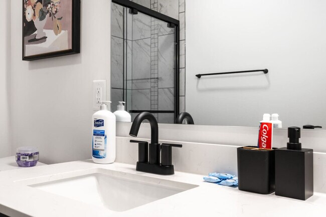 Building Photo - 5821 Elevated Way