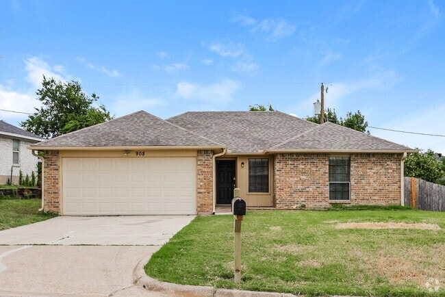 Building Photo - 908 Blue Ridge Dr