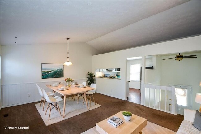 Building Photo - 115 Arborfield Way
